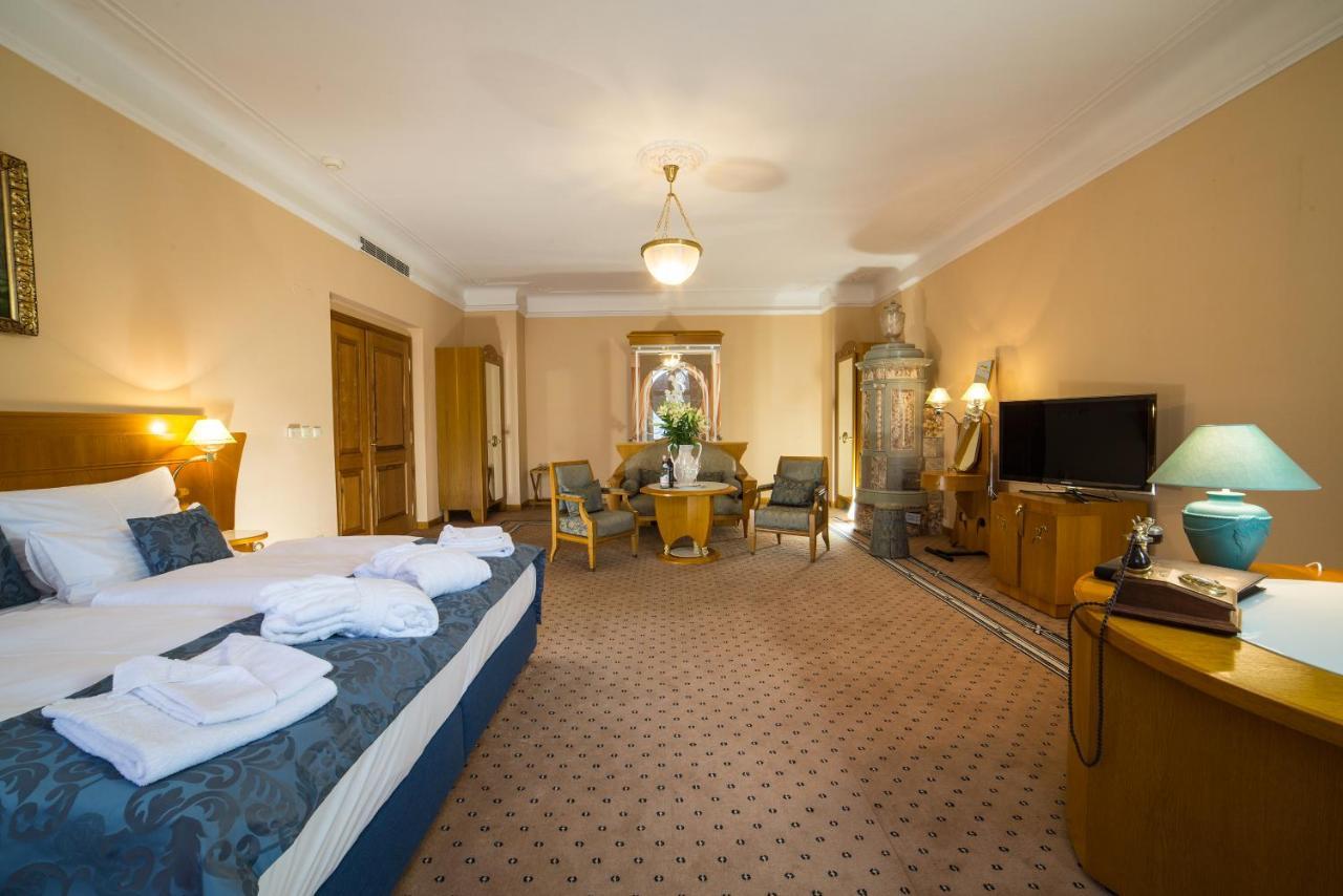 Hotel Three Lilies Inkl Aquaforum Františkovy Lázně Eksteriør bilde