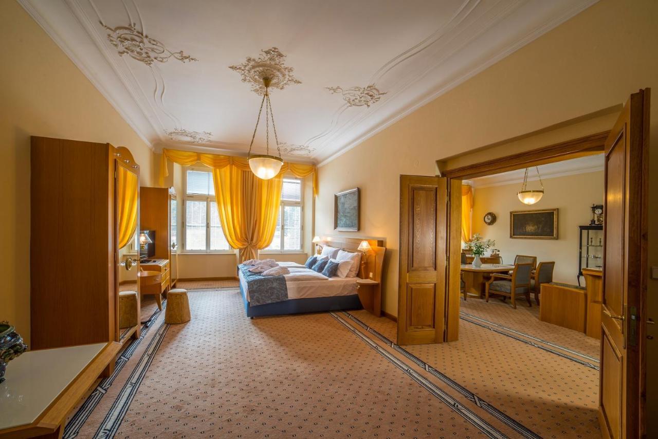 Hotel Three Lilies Inkl Aquaforum Františkovy Lázně Eksteriør bilde