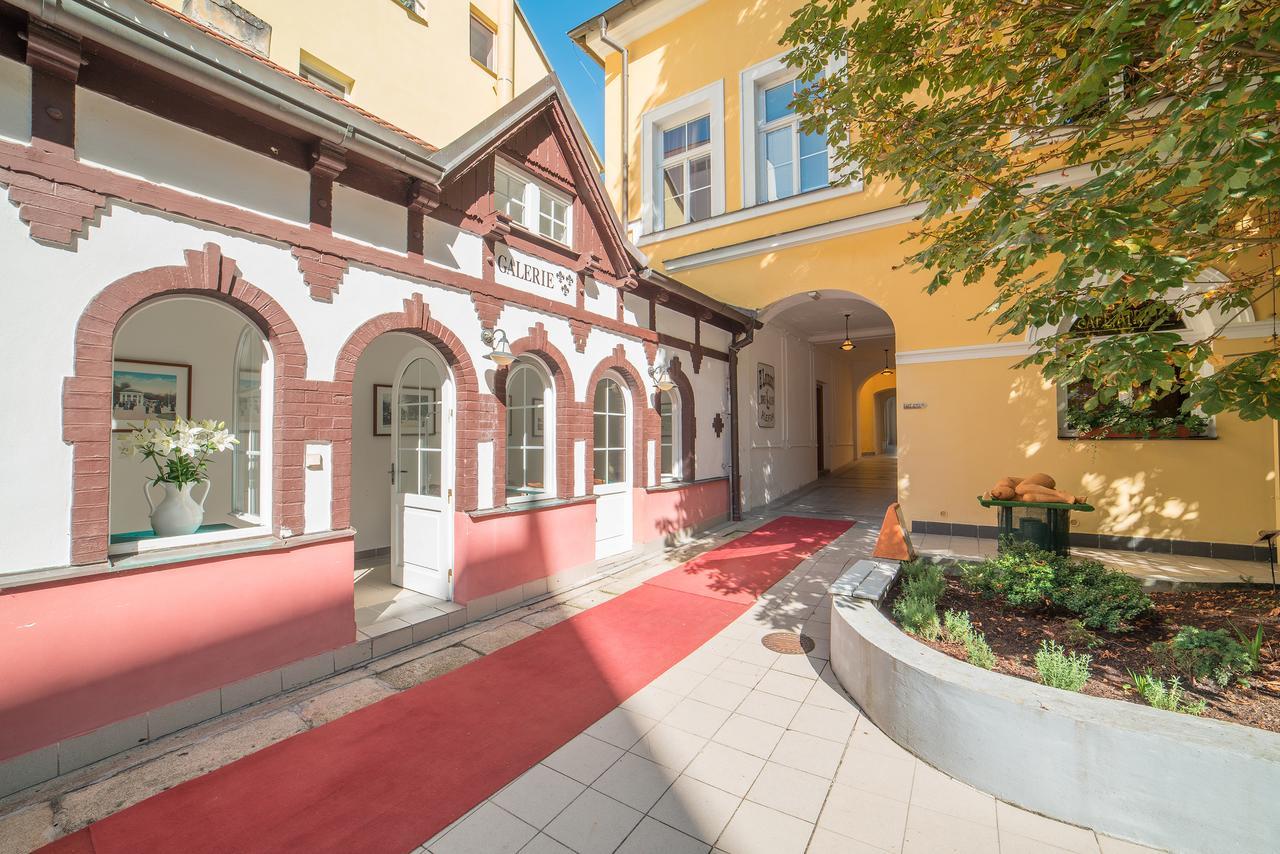Hotel Three Lilies Inkl Aquaforum Františkovy Lázně Eksteriør bilde
