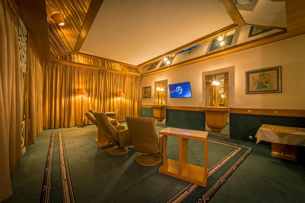 Hotel Three Lilies Inkl Aquaforum Františkovy Lázně Eksteriør bilde